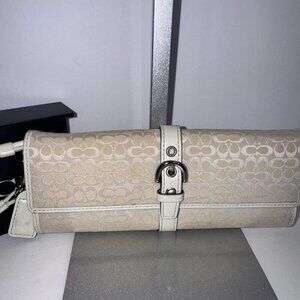 Coach Cream Slim Canvas Long Wristlet Wallet With Hang Tag 8x4” VGUC Read*